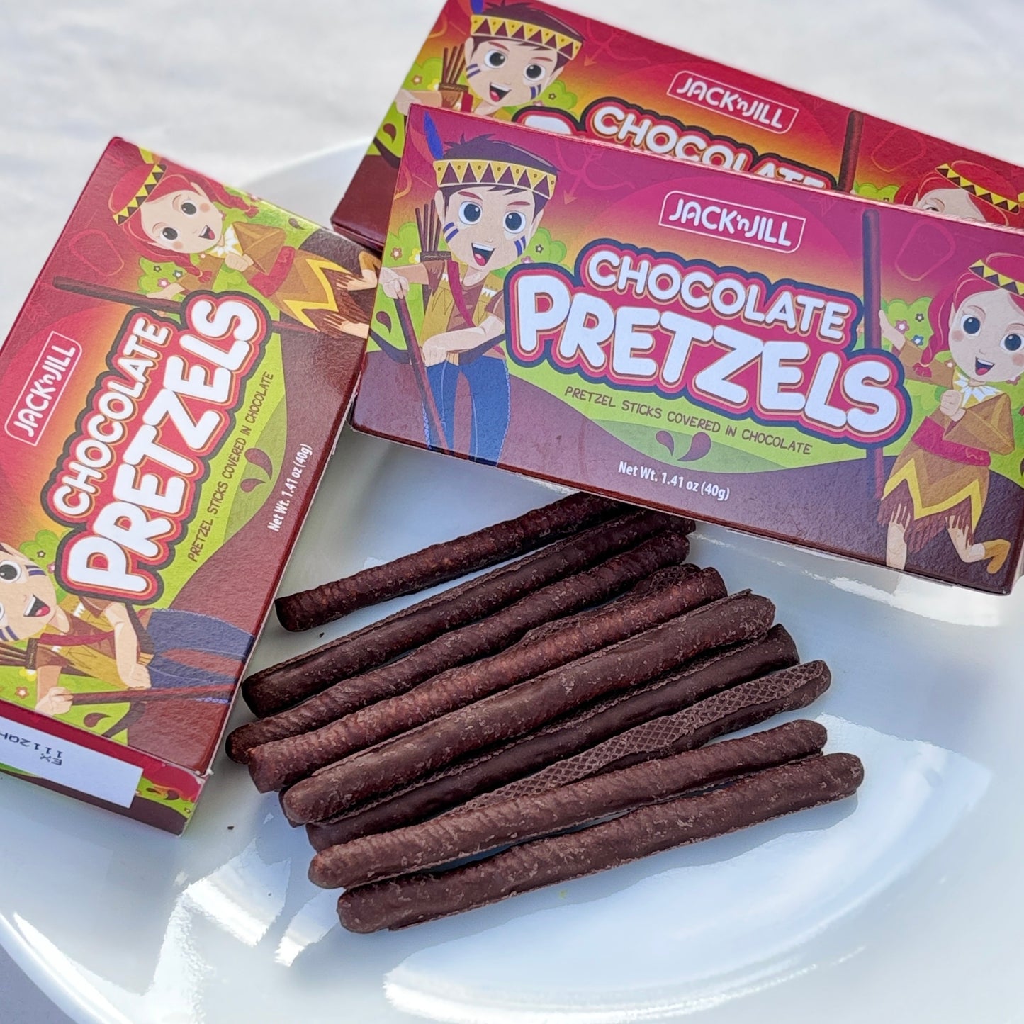 JACK N JILL CHOCOLATE PRETZELS 3 PCS 1.41oz (40g)
